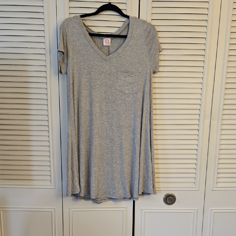 Wannabe  V-Neck Short Sleeve Tee Dress